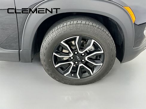 Used 2024 Chevrolet TrailBlazer ACTIV w/ Convenience Package AWD/4WD image 35