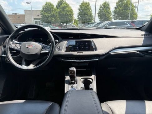 Used 2021 Cadillac XT4 Premium Luxury w/ Cold Weather Package FWD image 21