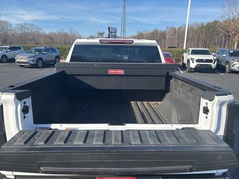 Used 2022 Chevrolet Silverado 1500 Custom Trail Boss w/ LPO, Dark Essentials Package image 13