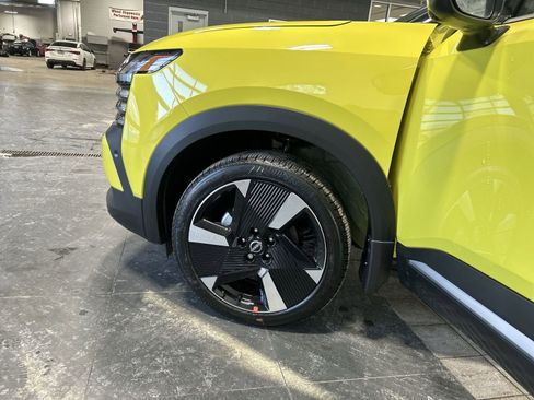 New 2026 Nissan Kicks SR w/ SR Premium Package image 13