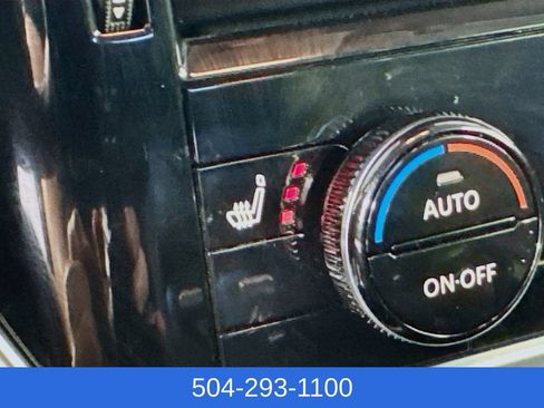 Used 2025 Nissan Rogue Platinum FWD image 22