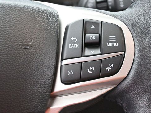 Used 2023 Ford Explorer XLT w/ Equipment Group 202A AWD/4WD image 20
