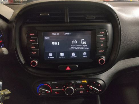 Used 2021 Kia Soul LX image 25