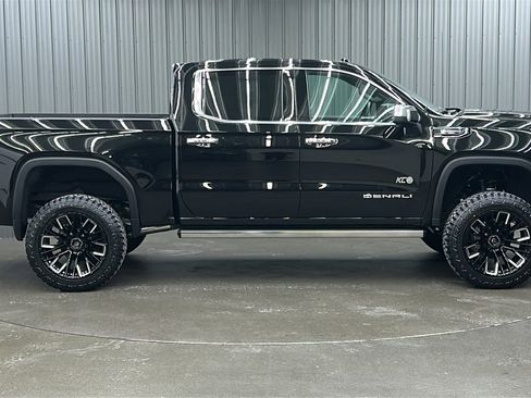 Used 2025 GMC Sierra 1500 Denali Ultimate image 6