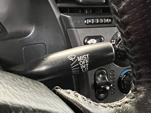 Used 2000 Honda S2000 image 26