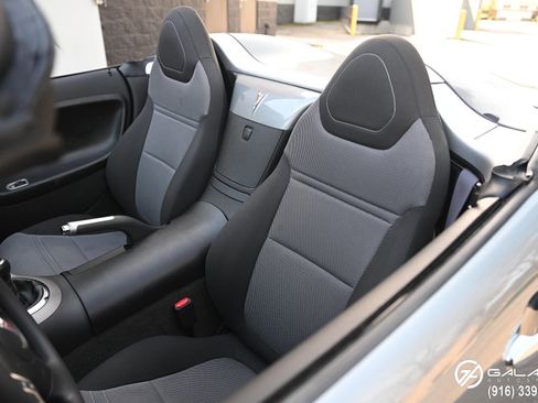 Used 2006 Pontiac Solstice Convertible w/ Power Package image 26