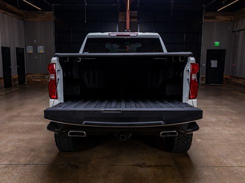 Used 2023 Chevrolet Silverado 1500 LT Trail Boss w/ Protection Package AWD/4WD image 9