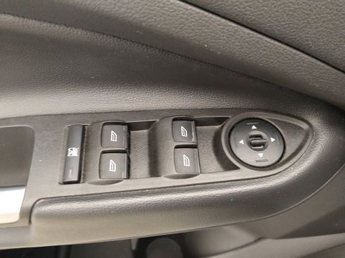 Used 2017 Ford Escape SE image 27