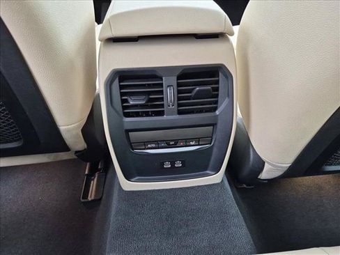 Used 2023 BMW i4 eDrive40 w/ Premium Package RWD image 18