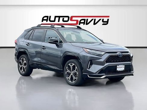 Used 2024 Toyota RAV4 XSE w/ Weather Package AWD/4WD image 1