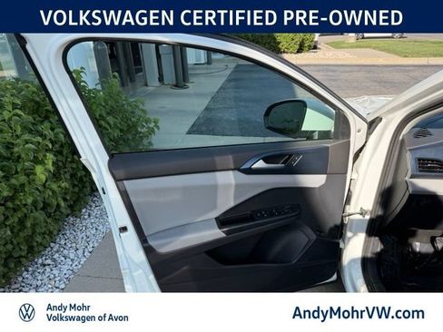 Used 2023 Volkswagen Taos SE w/ Black Wheel Package FWD image 14