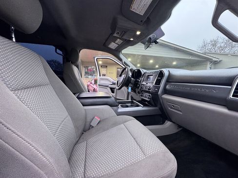 Used 2017 Ford F250 XLT w/ XLT Value Package image 16