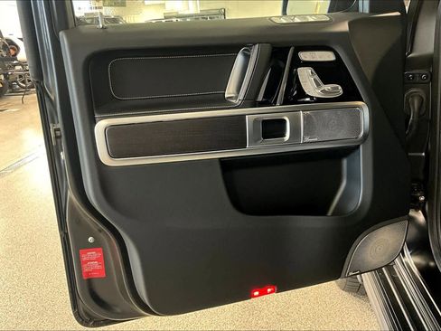 Used 2025 Mercedes-Benz G 63 AMG 4MATIC image 19
