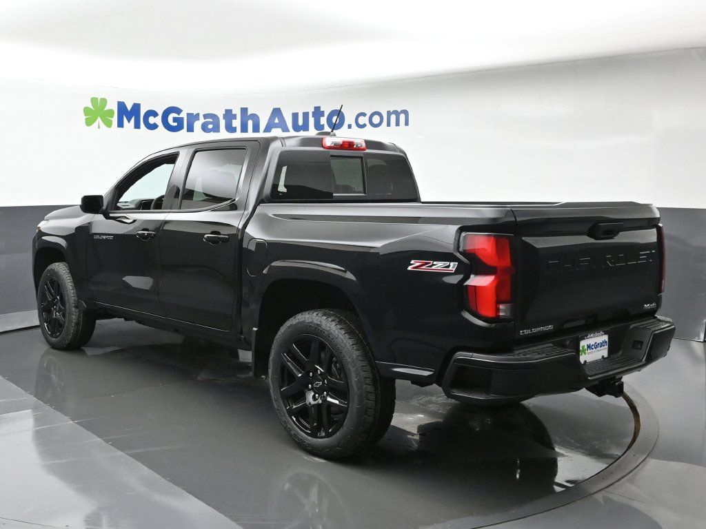 Used 2025 Chevrolet Colorado Z71 w/ Z71 Convenience Package 2 AWD/4WD image 27