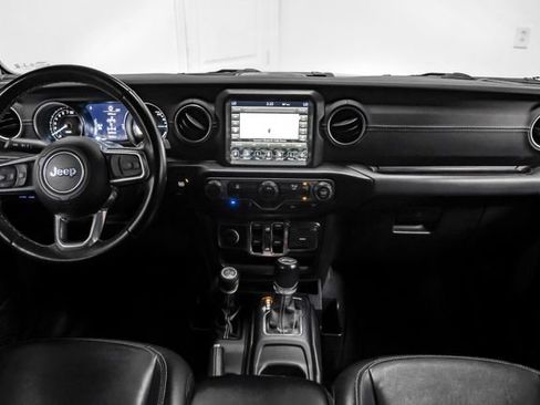 Used 2021 Jeep Wrangler Unlimited Sahara AWD/4WD image 15