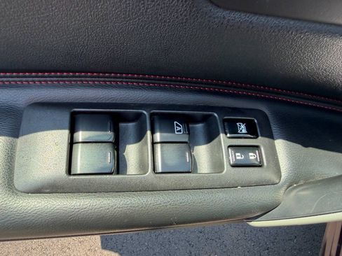 Used 2011 Nissan Rogue SV w/ SL Pkg AWD/4WD image 15