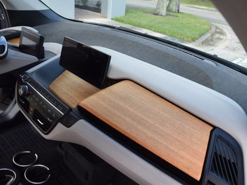 Used 2018 BMW i3 image 53