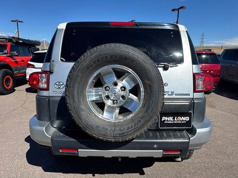 Used 2008 Toyota FJ Cruiser 4WD image 16