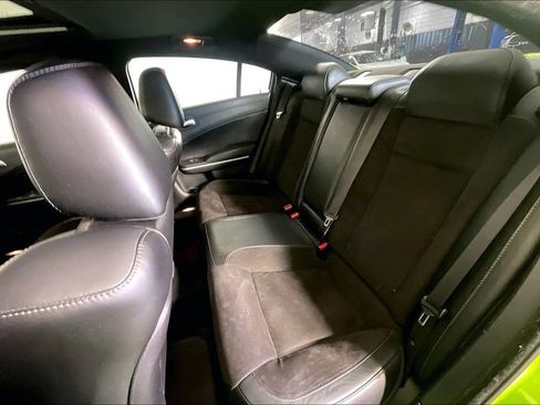 Used 2023 Dodge Charger R/T w/ Plus Group RWD image 31