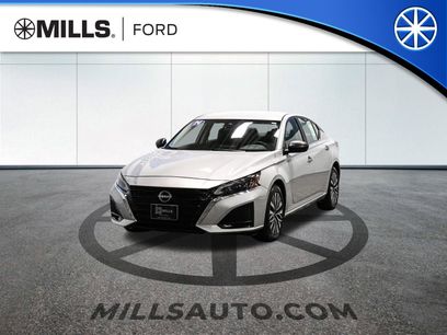 Used 2024 Nissan Altima 2.5 SV