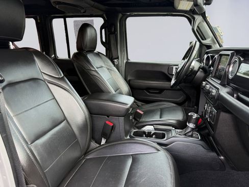 Used 2021 Jeep Wrangler Unlimited Sahara image 17