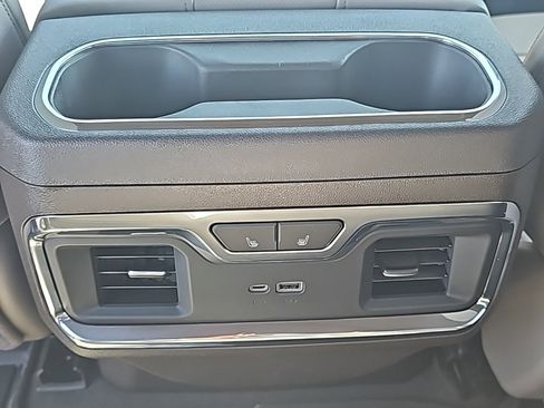 New 2026 GMC Sierra 2500 SLT w/ SLT Premium Package image 16