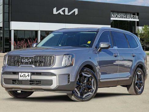 Certified 2024 Kia Telluride EX w/ EX Captain's Chair Package image 1