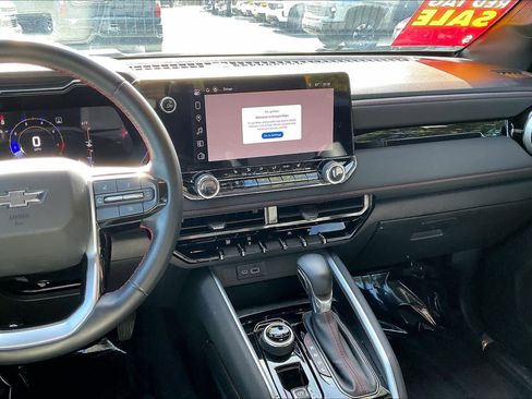 Certified 2023 Chevrolet Colorado Z71 w/ Z71 Convenience Package 2 image 6