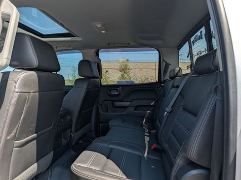 Used 2019 GMC Sierra 2500 Denali w/ Duramax Plus Package AWD/4WD image 14