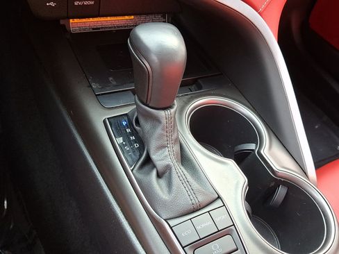 Used 2021 Toyota Camry XSE FWD image 14