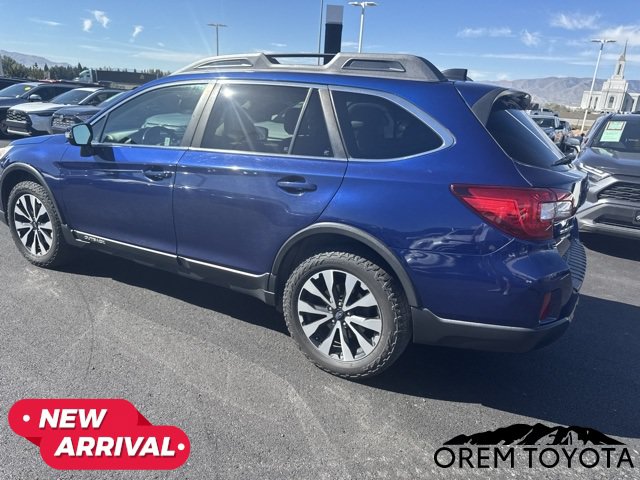 Used 2016 Subaru Outback 2.5i Limited AWD/4WD image 3