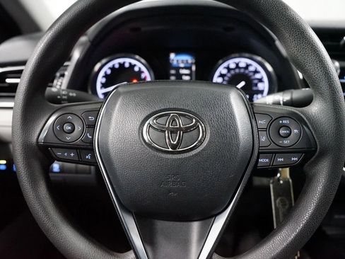 Certified 2020 Toyota Camry LE image 12