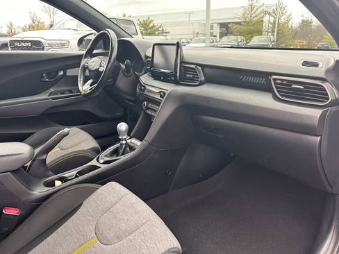 Used 2019 Hyundai Veloster Turbo R-Spec image 24