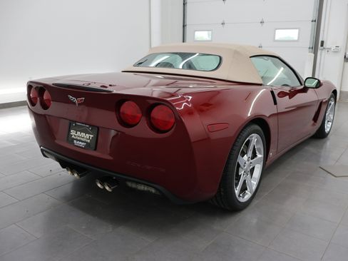 Used 2006 Chevrolet Corvette Convertible w/ Preferred Equipment Group RWD image 5