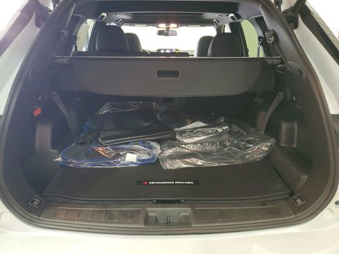 New 2025 Mitsubishi Outlander SEL Black Edition image 11