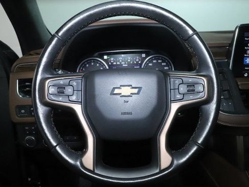 Used 2021 Chevrolet Tahoe High Country w/ Premium Package AWD/4WD image 28