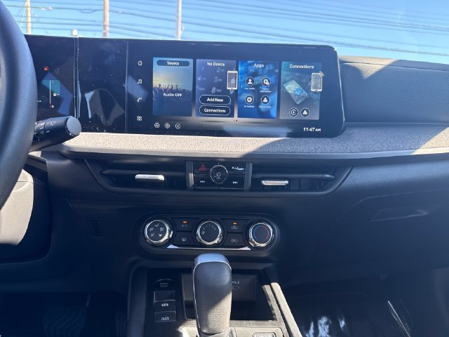 New 2027 Nissan Kicks S FWD image 21