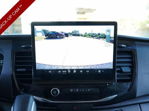 Used 2023 Ford Transit 350 XLT RWD image 11