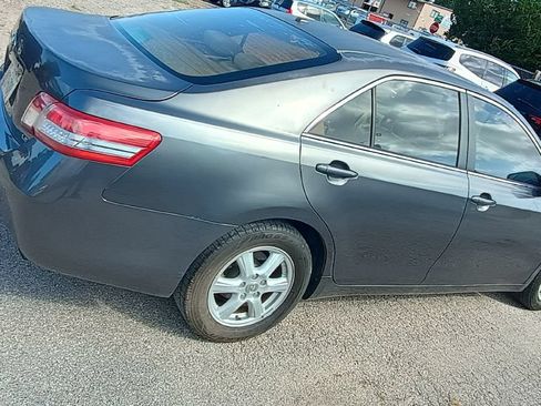 Used 2010 Toyota Camry FWD image 9
