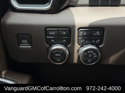 Used 2024 GMC Sierra 2500 Denali w/ Denali Reserve Package AWD/4WD image 24