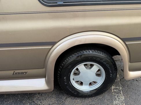 Used 1996 Chevrolet Express 1500 image 36