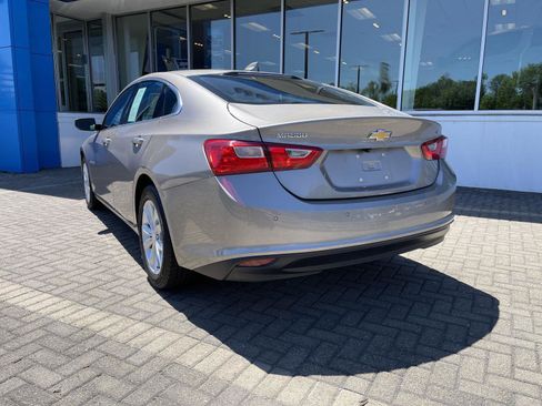 Used 2024 Chevrolet Malibu LT FWD image 3
