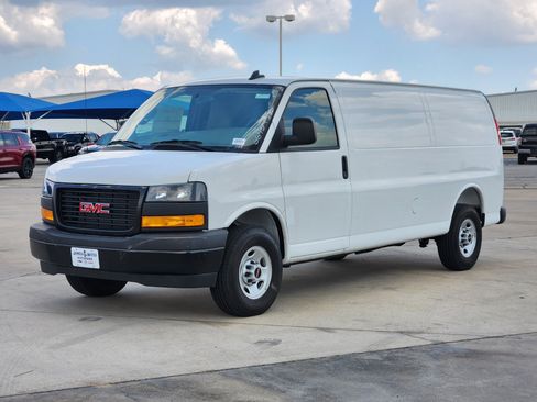 New 2025 GMC Savana 2500 Extended w/ Driver Convenience Package image 2