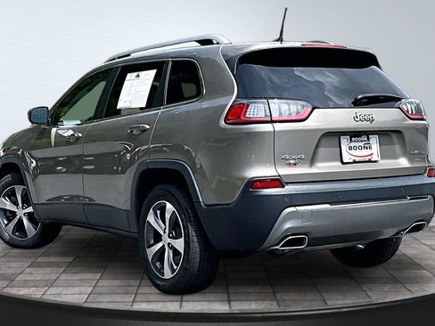 Used 2019 Jeep Cherokee Limited AWD/4WD image 4