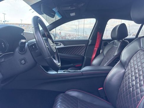 Used 2022 Genesis G70 3.3T w/ Sport Prestige Package image 21