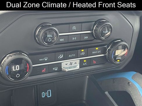 Used 2023 Ford Bronco Black Diamond image 5