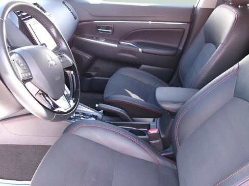 Used 2024 Mitsubishi Outlander Sport ES image 13