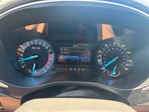 Used 2015 Ford Fusion SE FWD image 12