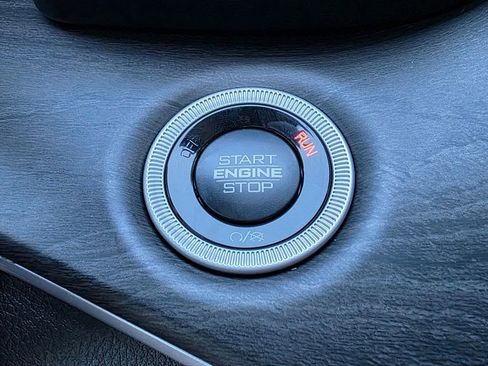 New 2025 Jeep Grand Cherokee Limited w/ Black Appearance Package image 39