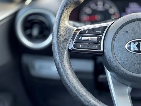 Used 2021 Kia Forte LXS image 35